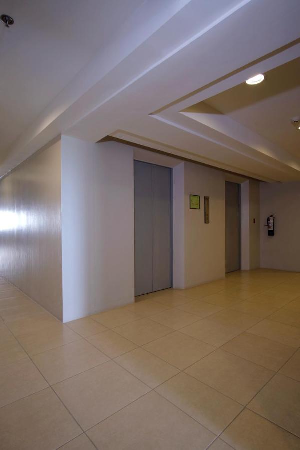 Spacious 2 Bedroom Condo Unit For Rent Iloilo City Εξωτερικό φωτογραφία